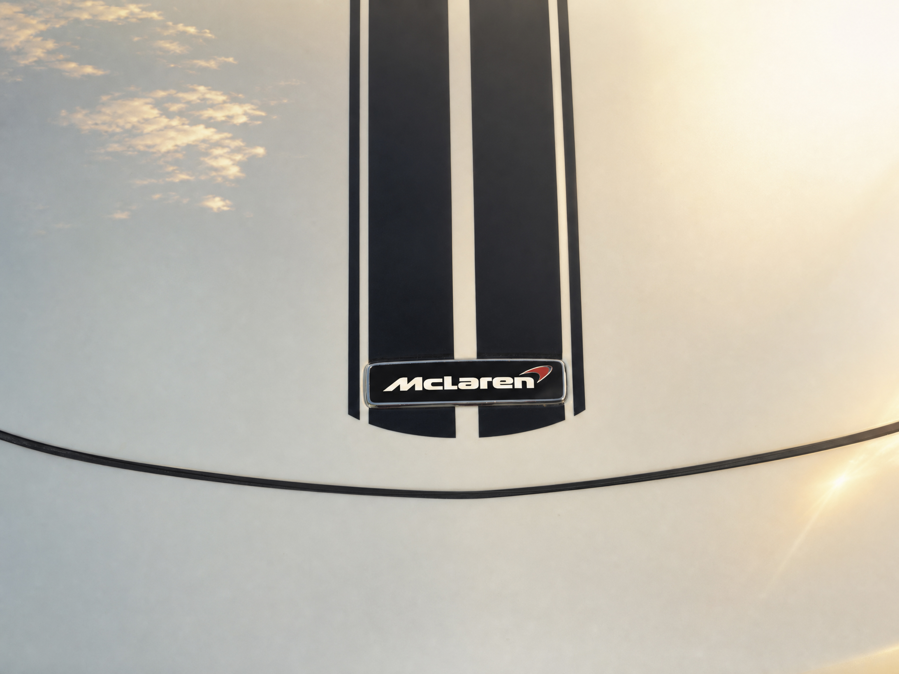 McLaren 570S — Groupe Astellia, photo Daniel Pelcat