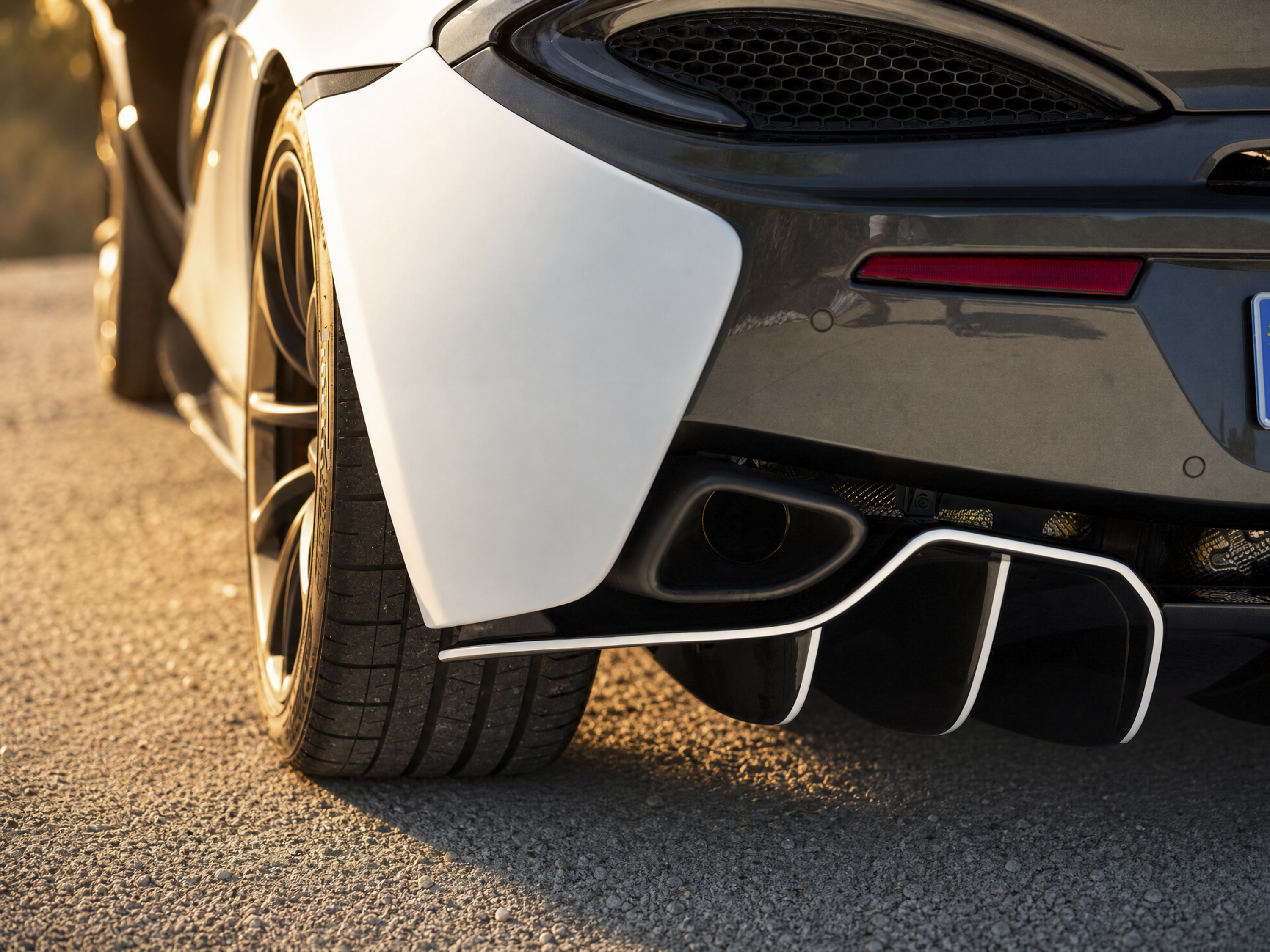McLaren 570S — Groupe Astellia, photo Daniel Pelcat