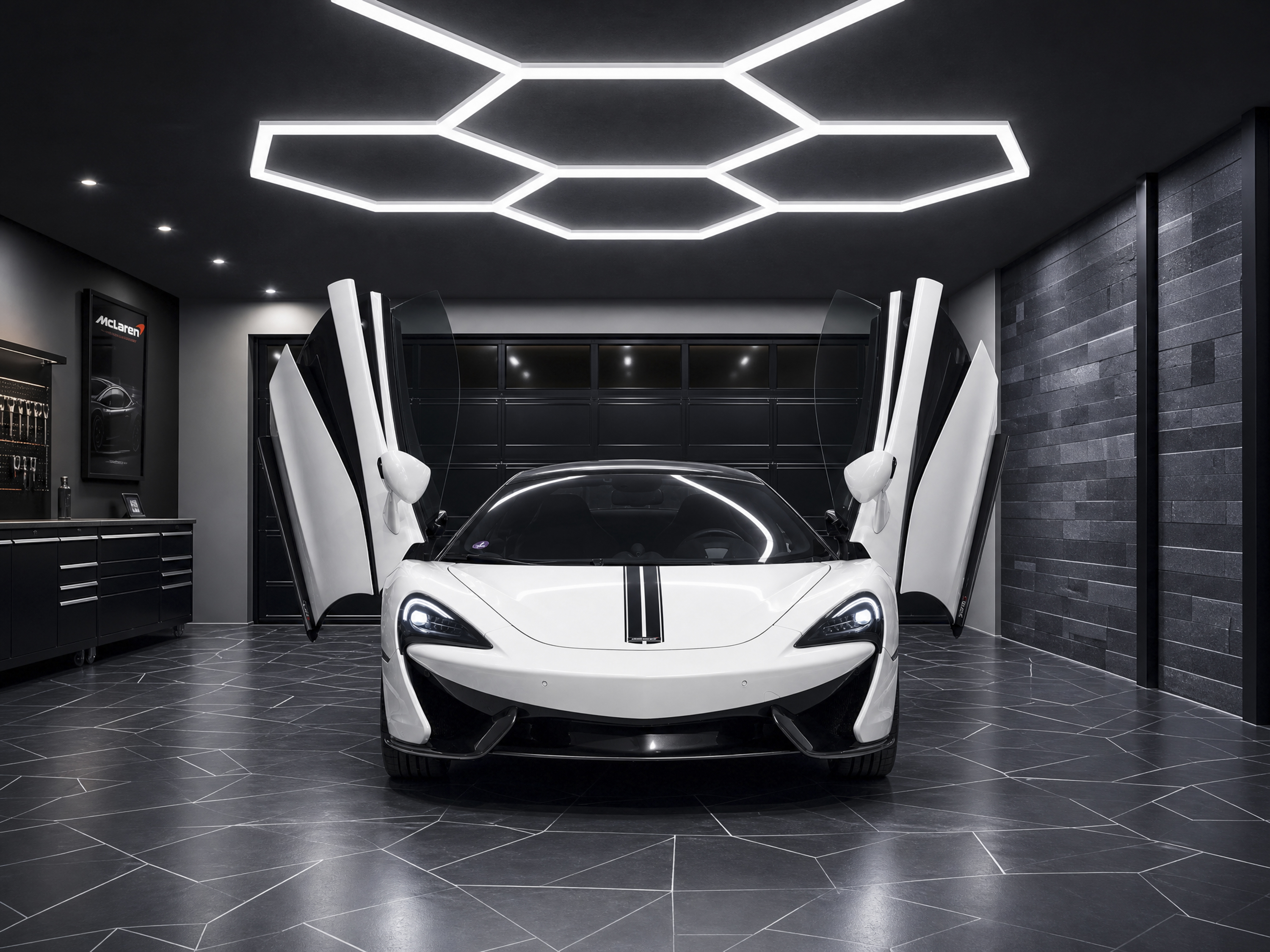 McLaren 570S — Groupe Astellia, photo Daniel Pelcat