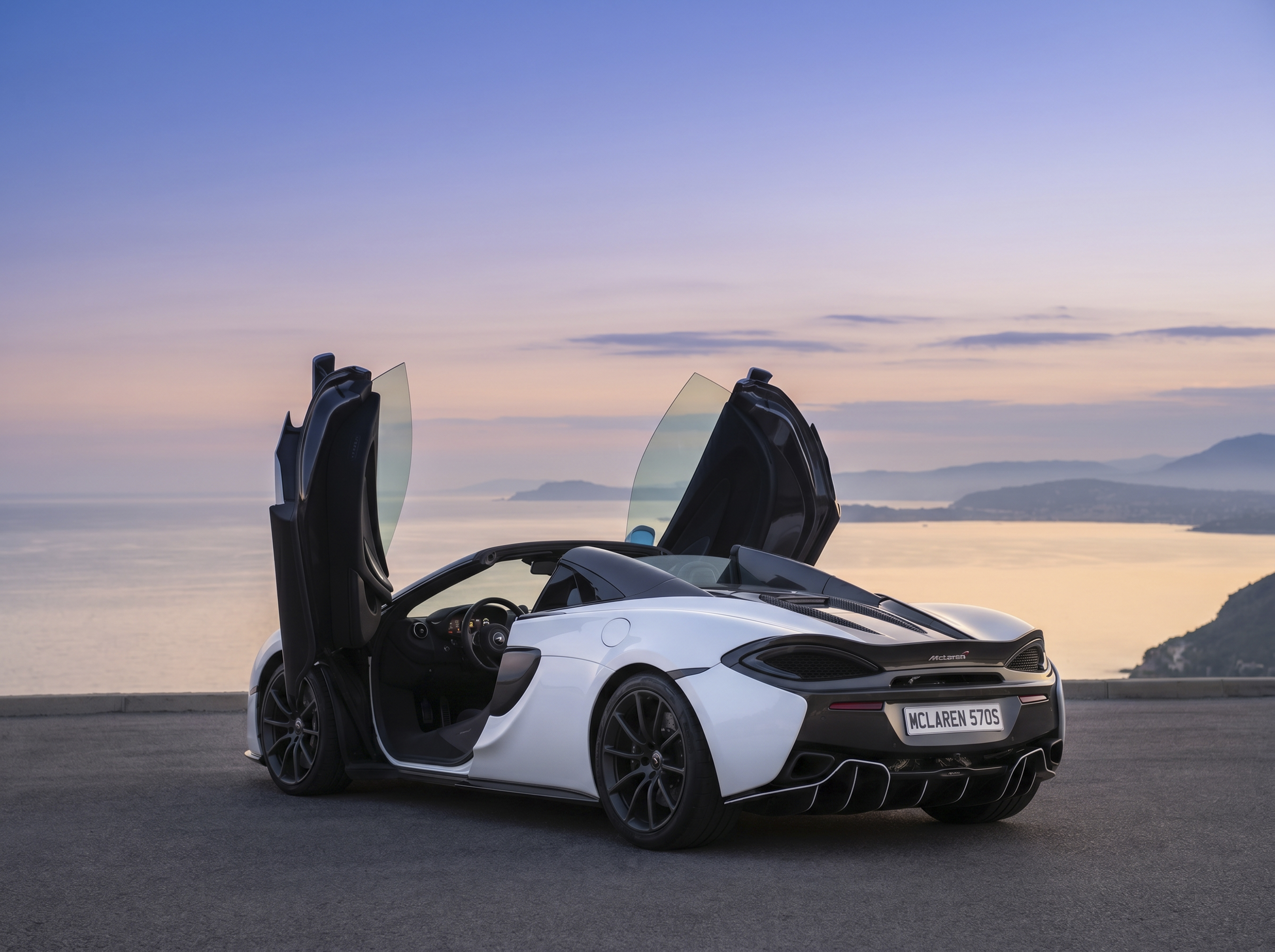 McLaren 570S — Groupe Astellia, photo Daniel Pelcat