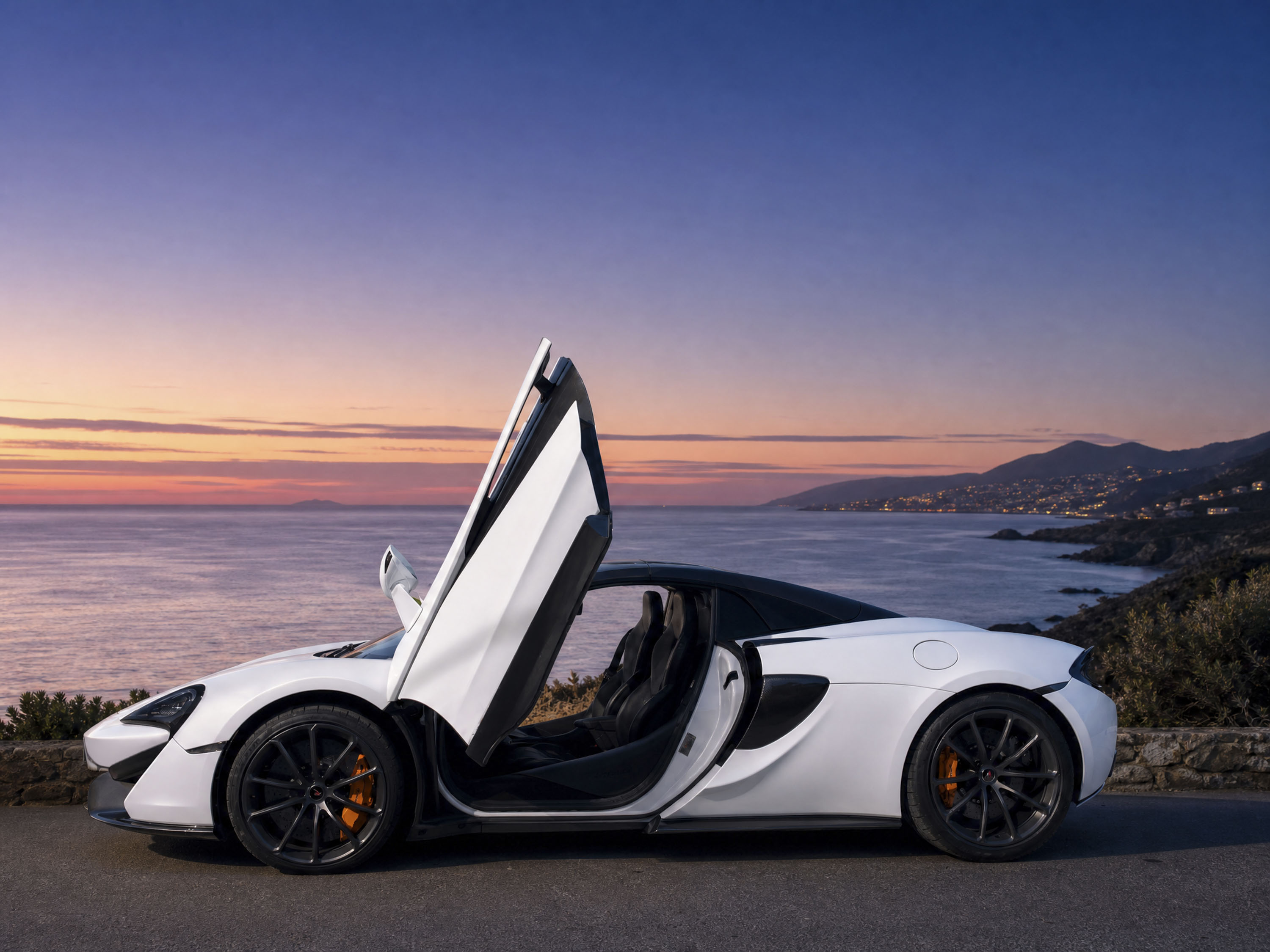 McLaren 570S — Groupe Astellia, photo Daniel Pelcat