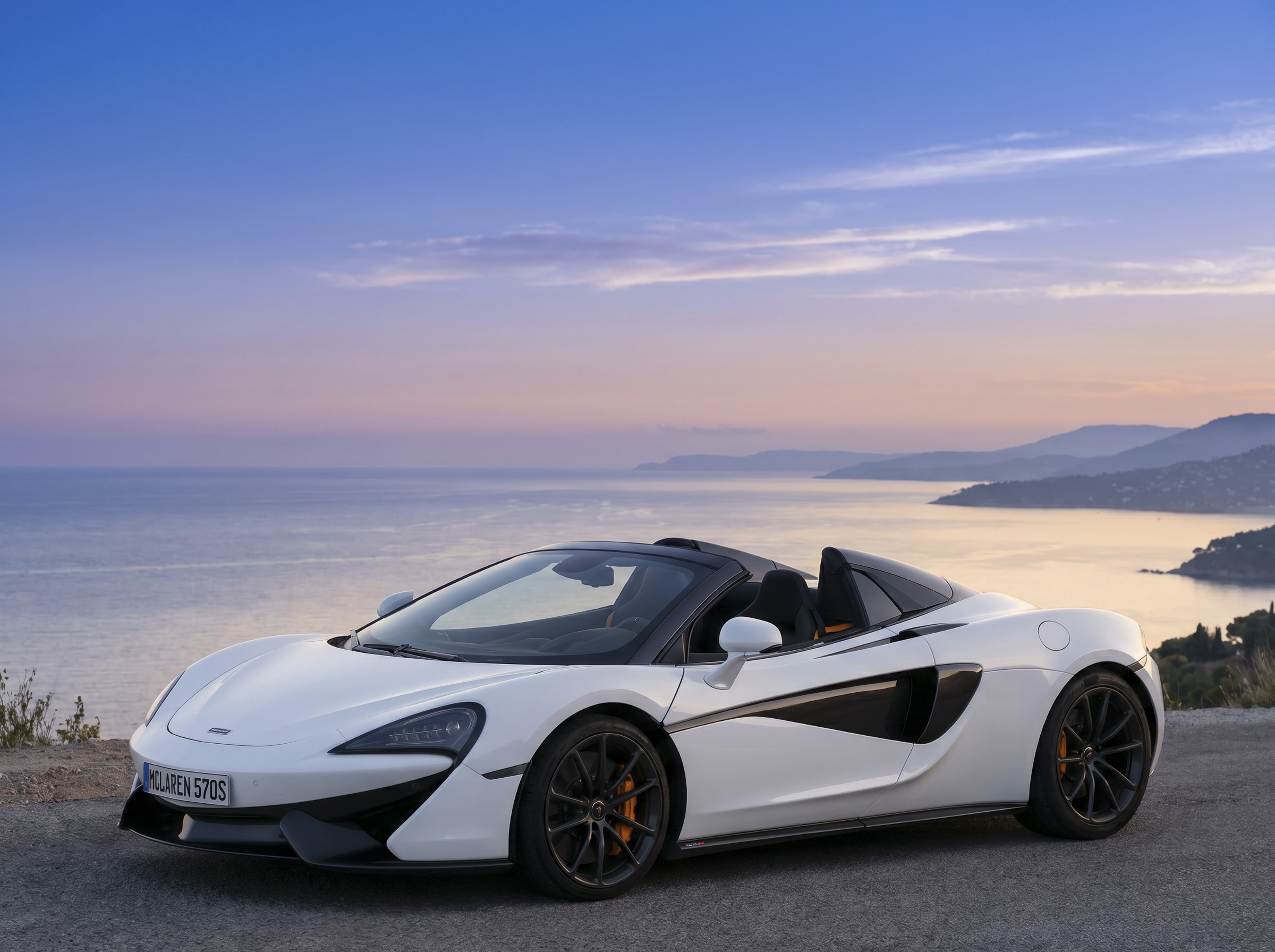 McLaren 570S — Groupe Astellia, photo Daniel Pelcat