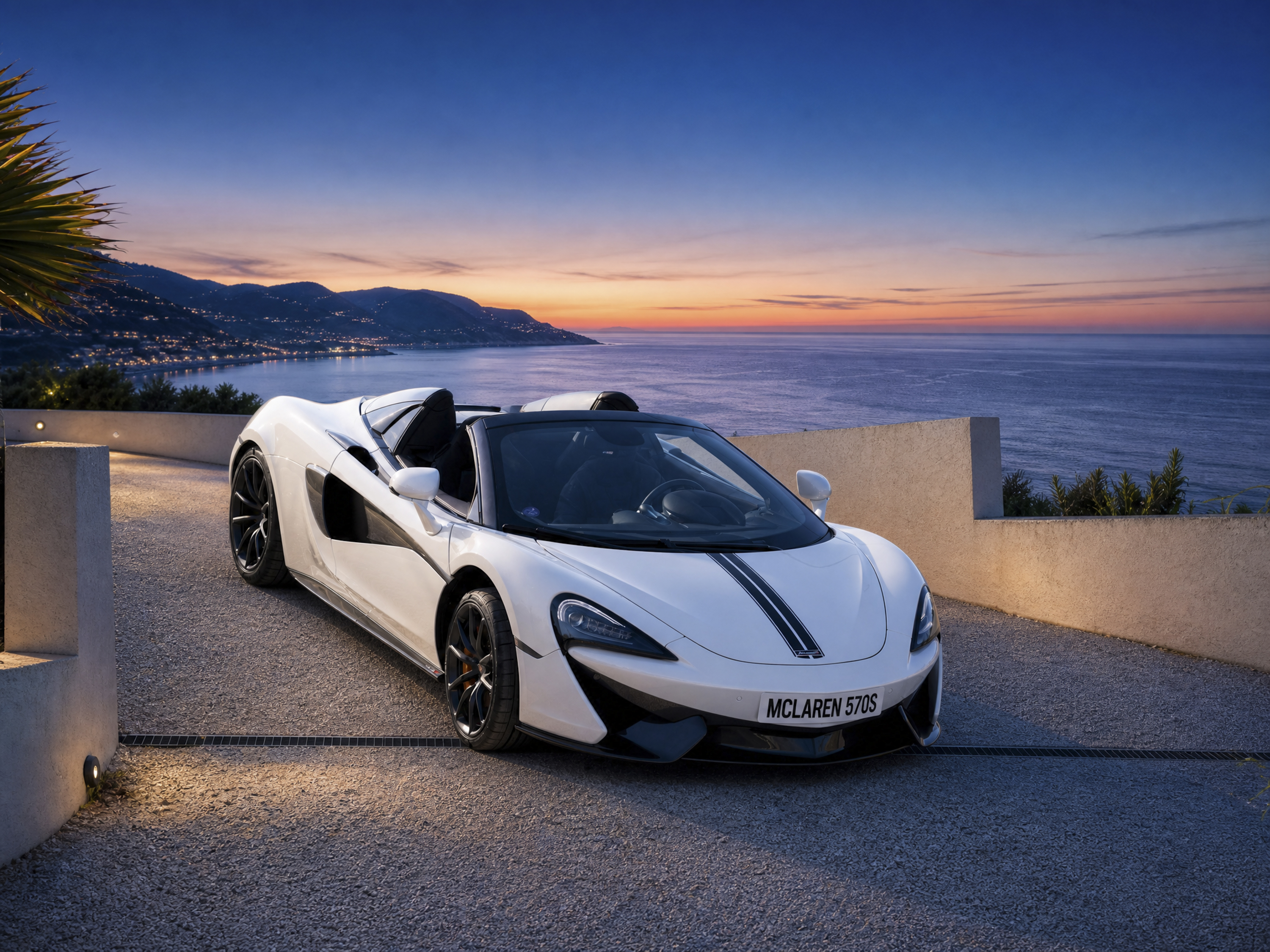 McLaren 570S — Groupe Astellia, photo Daniel Pelcat