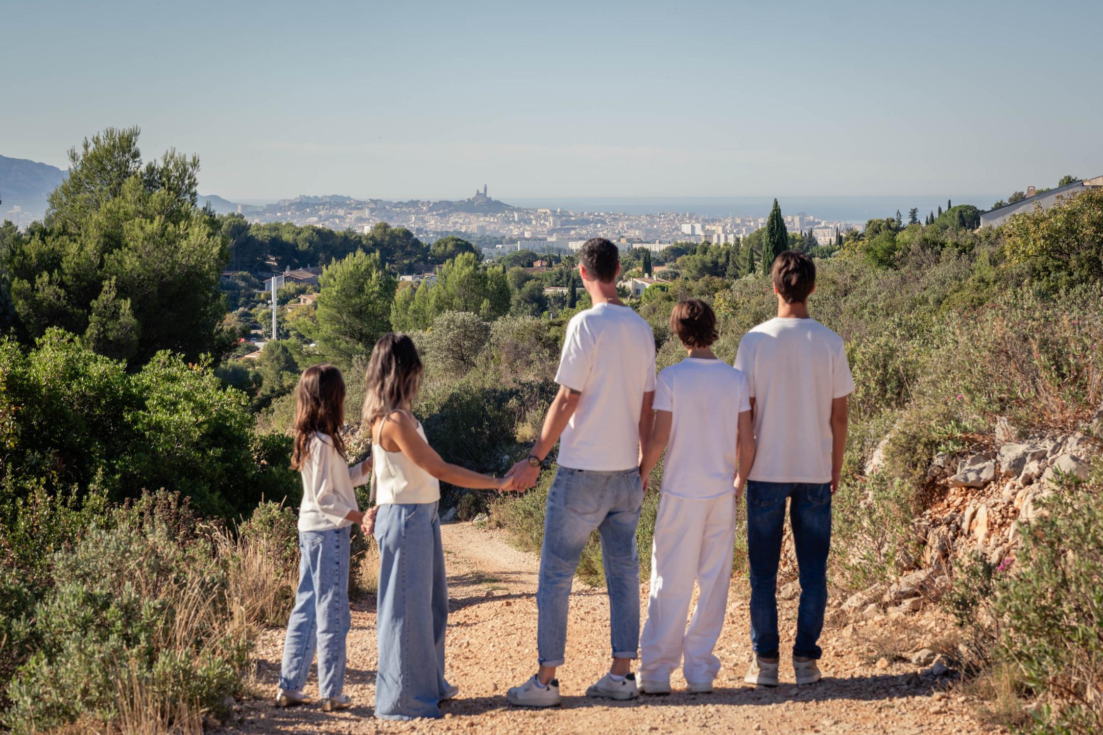 Famille — 24