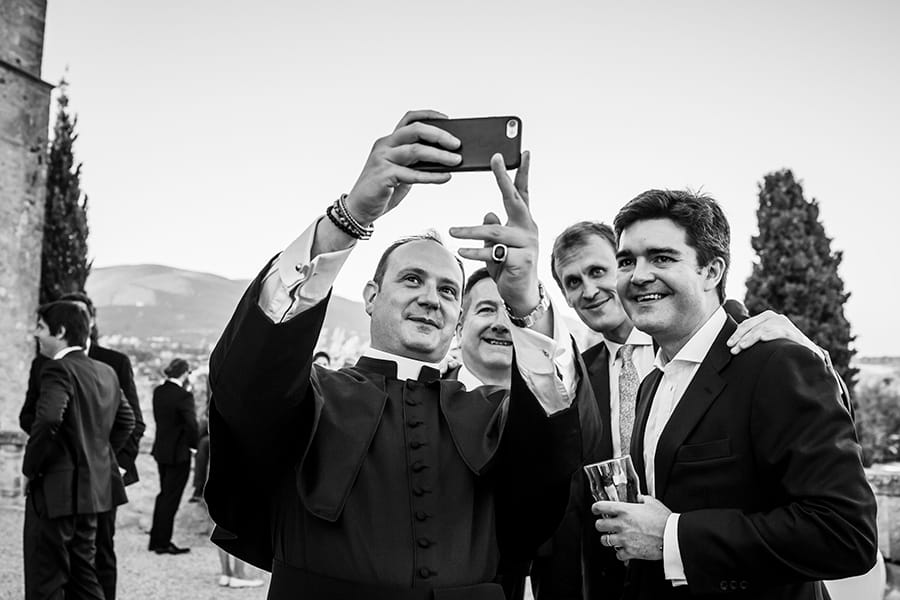 Award-winning wedding photograph by Daniel Pelcat — 23